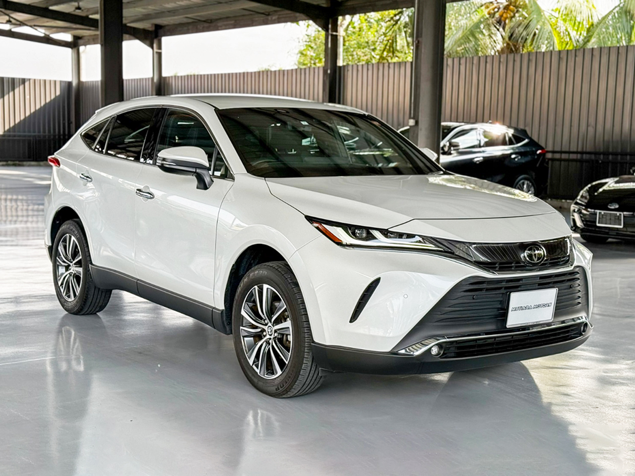 Toyota Harrier Type G 